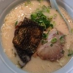 からコロ亭 - 豚骨ラーメン　￥４８０