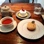 パティスリーグラム - プチガトー2点 ＋ ドリンク