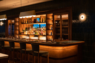 Hills House Dining 33 - Bar Counter①