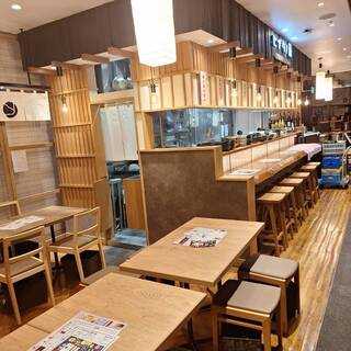 一人飲酒或觀光時的美食首選◎體驗宮崎魅力的舒適空間