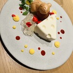 Bistro cafe Junno's Table - 