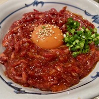 牛刺しと焼肉 仔虎 クリスロード店 - 