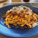 Atelier - ✅飛騨牛のラグーソースパスタ1,760円(税込) タリアテッレとリングイネが選択できます  ローズマリーが練り込まれたタリアテッレで(^^♪  ゴロゴロとした大粒の飛騨牛ラグーが見た目にも食べても満足度が高くて旨すぎます(^з^)-♡ ソースにも旨味がタップリで声が出ません(๑￫ܫ￩)ノ パスタ大盛は1.5倍になり330円プラスだそうです