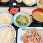 松屋 - 豚カルビ焼肉定食／ネギねぎ