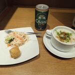 Royal Orchid Lounge - 