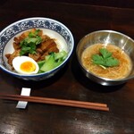 中国酒菜 鯉石 - 料理写真:魯肉飯