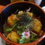 どんと屋 - どんと丼（上から見たところ）