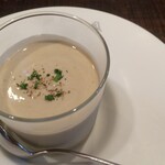 タヴェルナハンバーグ - 本日の自家製スープ450冷製マッシュルーム
