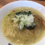 麺屋 鶏ノ湯 - ツルツルの細麺が美味い。