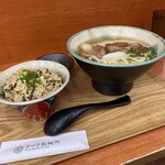 沖縄そば タイラ製麺所 - 