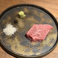和牛とタン 焼肉 とみ 新橋本店 - 