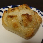 パン・オ・トラディショネル - マカダミアのパン