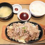 Yayoi Ken - お肉1.5倍牛焼きしゃぶとたっぷり野菜の定食