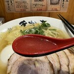 Yokohama Hommarutei - 熱々の塩スープが美味い！