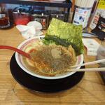 ラーメン まこと屋 - ゴマと胡椒と一味！