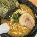 横浜家系源家らーめん - 