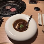 Wagyu Ue-Go Mesuu Shi To Jukusei Gyuushi Taniku Ya Ichiyuku - 