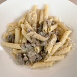 La Aerny Marris - 米澤豚とﾗﾑ肉のラグー
ｶﾗﾌﾞﾘｱ風ﾍﾟﾝﾈ