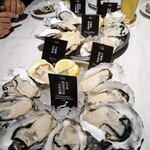 8TH SEA OYSTER Bar - 