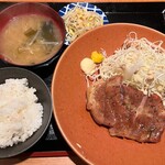 肉酒場 ケナシバ - ポークソテー