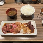 ヤキニク ぼんず - ぼんずランチ