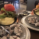 ドン マンジョーネ ディ ナポリ - 台湾パンケーキのBLTEスタイル