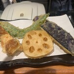 天ぷらとワイン 大塩 - 穴子天定食（野菜とちくわ）