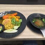 Tesco Lotus On nut Food Court - 