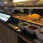 Tesco Lotus On nut Food Court - 