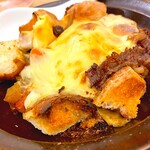 酒とごはんの羽場 - パンdeグラタン