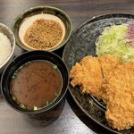 とんかつ勝烈亭 - ヒレ、ロース定食