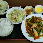 晴々飯店 - リアル回鍋肉定食980円