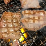 Kuroge Wagyuu Yakiniku Gaise Mmon - 黒毛和牛