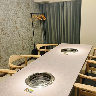 貸切可◎プライベート空間が保たれる半個室と完全個室