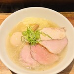 Menya Shou - 軍鶏特製塩ラーメン