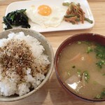 トーコーキッチン - 朝定食 目玉焼き