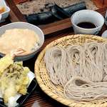 Bocchi - 彩(いろどり)1,390円　ざる(かけ)そば・天ぷら・小鉢・サラダ・甘味・とろろご飯(梅ご飯)のセット