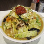 麺処 まるよし商店 - 赤玉みそたんめん\1.000　赤玉はビー玉で・・・