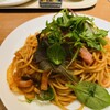 南海パーラー - ルッコラや玉ねぎ、ベーコンなど具材がいっぱいのナポリタン！トマトの風味がたっぷりのナポリタン♥️