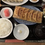 中野坂上 大竹餃子 - 乾酪餃子6個定食¥968