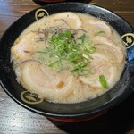 Kimagure Hachibei - 本白味チャーシュー麺