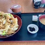 漁師料理 かなや - 五種貝かき揚げ丼セットの全貌