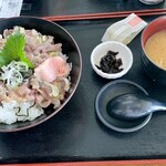 漁師料理 かなや - アジづくし丼の全貌
