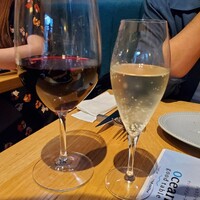 ocean good table 渋谷 - 赤ワインのグラスは大きい