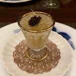 246725649 - 「必然」のお大尽。上湯のゼリー寄せ、フカヒレとキャビア載せ。