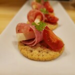 カジュアルフレンチBar 7FUKU - 鮭に合うのよ〜