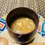 肉料理 URUICHI - 外が寒かったので温かい茶碗蒸しに変更!!
                                →トリュフ茶碗蒸し、毛蟹のあんかけ