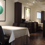 フランス料理 ル・クール - 2階のテーブル席