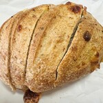 MAISON KAYSER Cafe - イチジクのパン