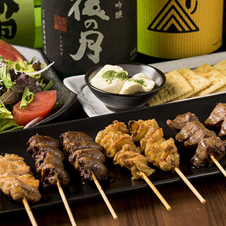 提供两种套餐您尽情享受广岛红鸡的美味◎